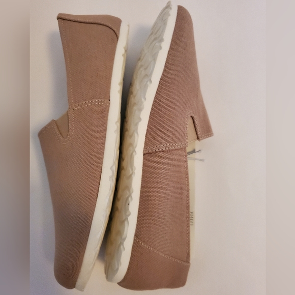 Amazon Essentials Women's slip on canvas flat shoes size 8 - Picture 7 of 8